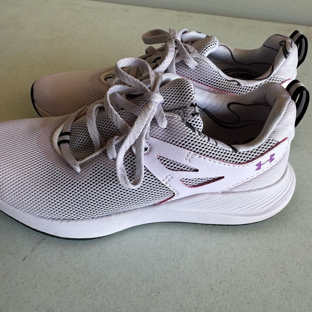 Under Armour Women's Pink Athletic Shoes